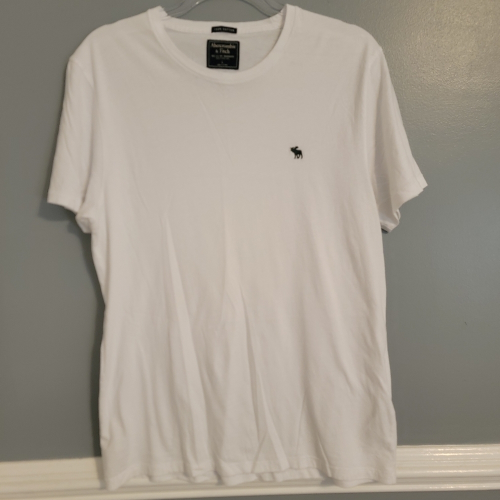 Abercrombie & Fitch White Short Sleeve Tee